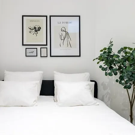 아파트 Elegant In
