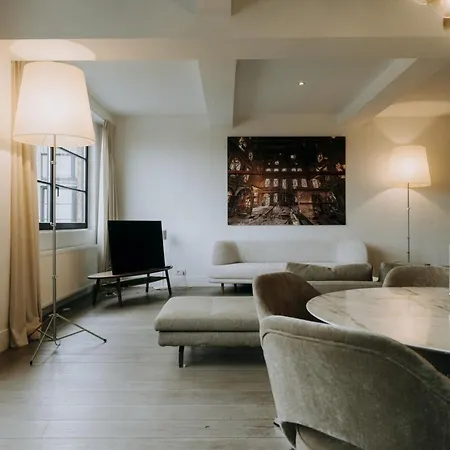 شقة Magnificent Loft - 3 Bedroom Duplex