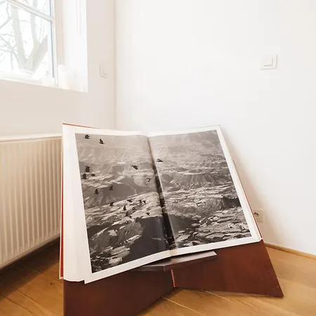 400 Sqm Luxury Centre