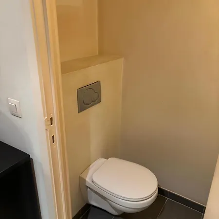 Comfortable Two Bedroom In Center