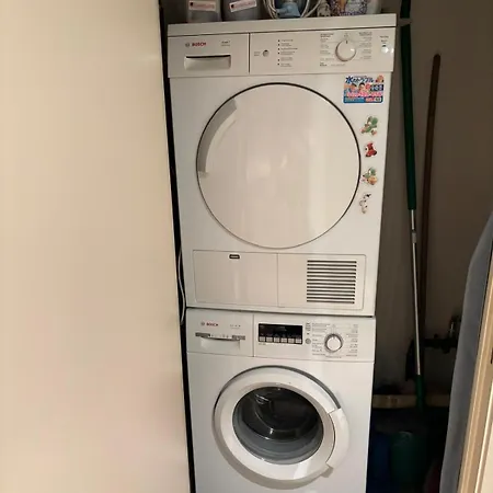 Comfortable Two Bedroom In Center بروكسل