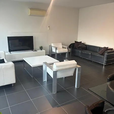 Апартаменты Charming With Balcony Views *