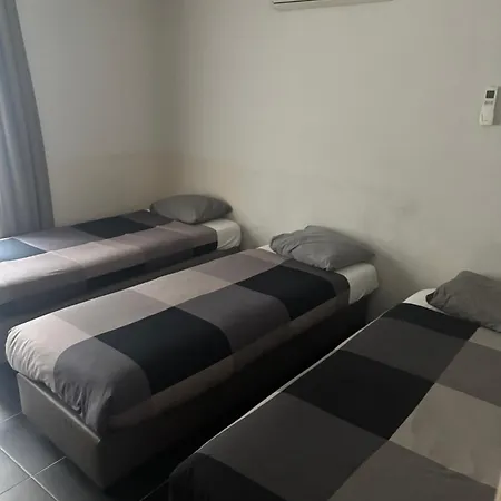 Charming With Balcony Views Apartamento Bruselas