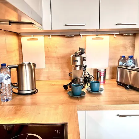 Bright & Stylish In Nature