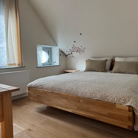 Depearl Nocleg ze śniadaniem 4*