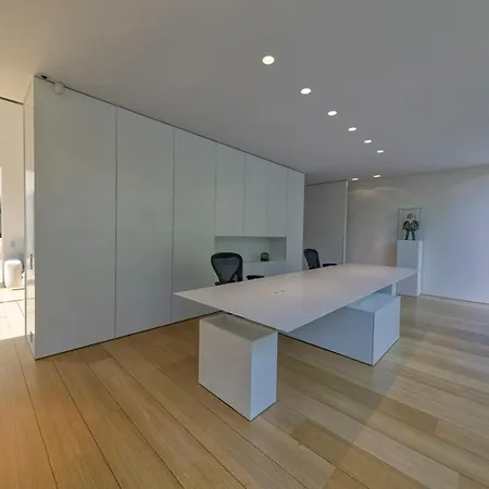 The Luxury Glass Manor *