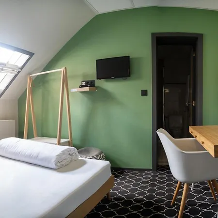 Hotell Safestay Grand Place 3*