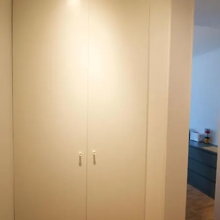 Beautiful And Bright Avlouise *