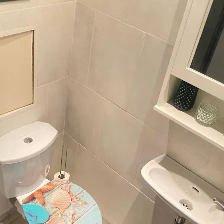 Strelitzyahouse شقة