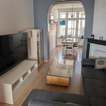 Premium Equipment, Center & Eu Apartmán