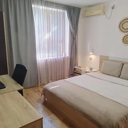 Station 1 Bed * Брюссель