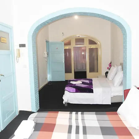Confort Gare De L'ouest Apartment *