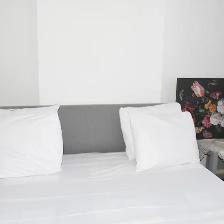 Confort Gare De L'ouest Apartment *