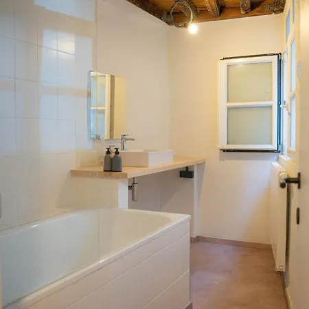 Royal Grand Place Loft Апартаменты