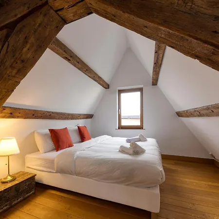 Chic Penthouse Grand-place 아파트