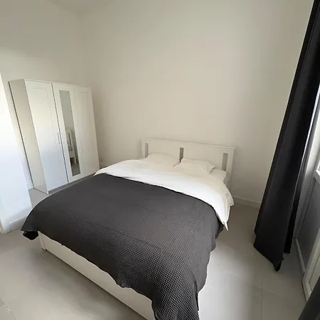 2 Bedroom Duplex *