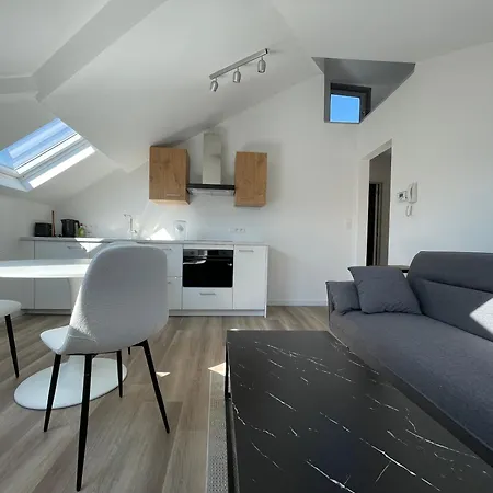 Apartmán Midi Station 3 *