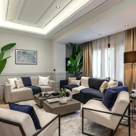 The Center - Lopider Apartment *