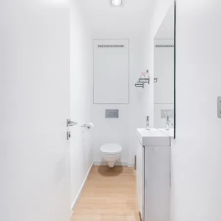 Apartment Spacieux Et Confortable - 2 - 4p - Garage Brussels