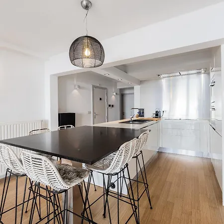 Apartment Spacieux Et Confortable - 2 - 4p - Garage *