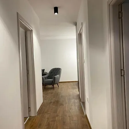 Merjay Garden Apartment *