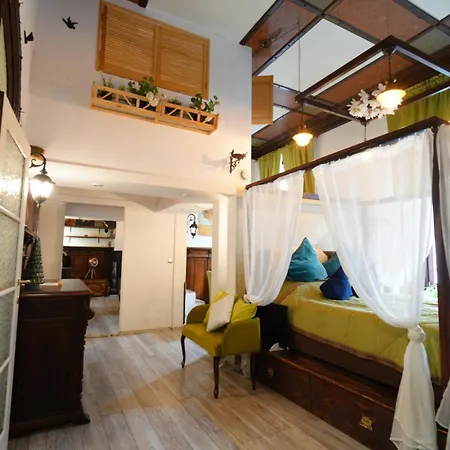 Magical Double Bedroom Duplex דירה