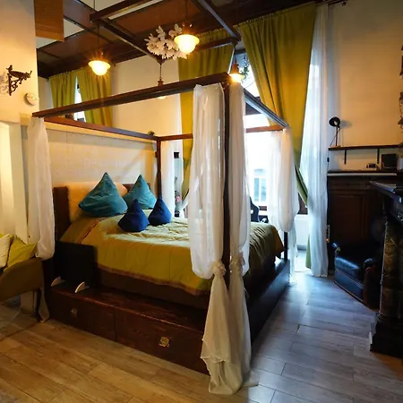 Апартаменты Magical Double Bedroom Duplex Брюссель