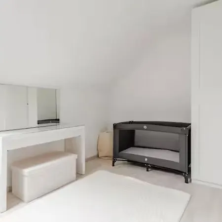 Lägenhet Elegant In Chatelain Ixelles Bryssel