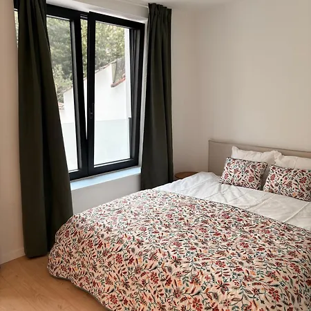 Konukevi With Ensuite And Garden *