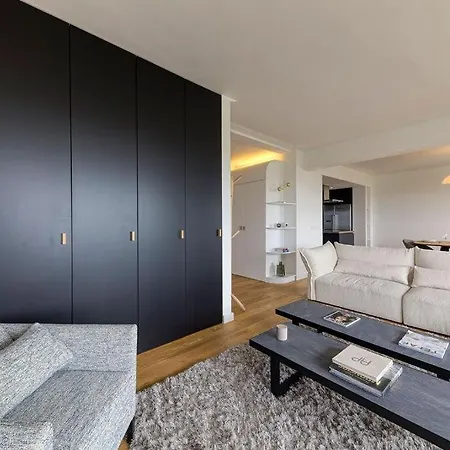 Penthouse With Private Cinema *