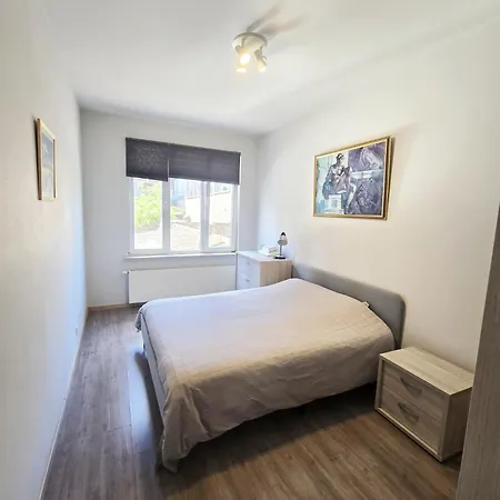 Splendid 2 Bedroom In Etterbeek 아파트