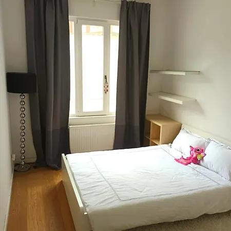 Beautiful 2 Bedroom In Place Flagey Bxl 布鲁塞尔