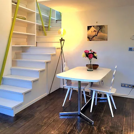 Апартаменты Cosy Flat, Location *