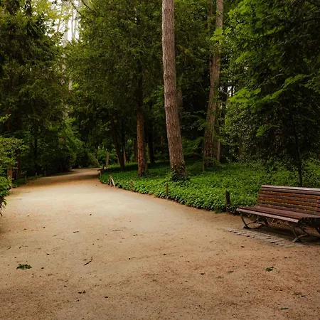 Cozy Atomium Expo Brussel