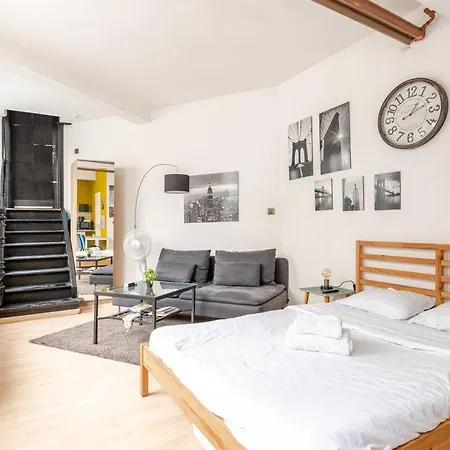 Cosy In The Heart Of - Grand Place