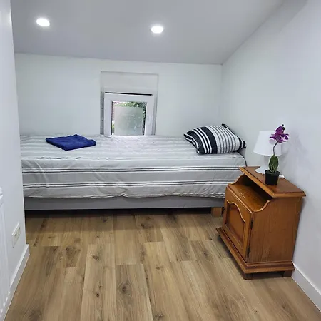 Guest house Charles House *