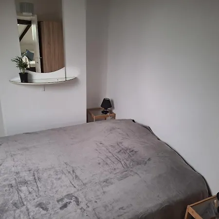 Cozy Nest By Gare Du Midi *