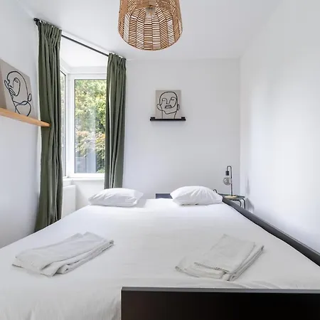 公寓 Uccle - Elegance & Modernity In A Quiet Setting