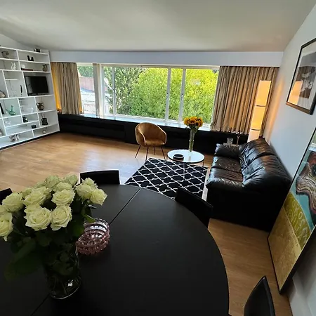 Apartment 'l' *