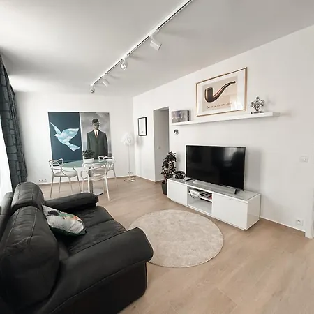דירה Fully Furnished And Modern Flat - Center