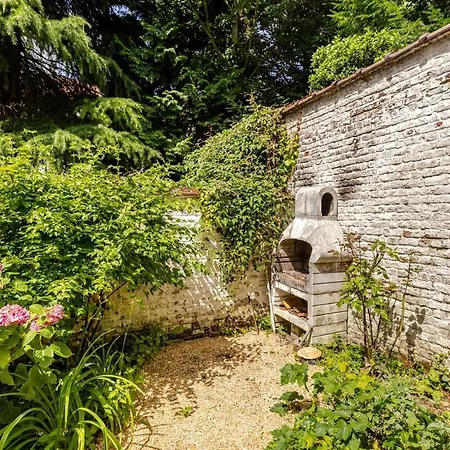 Maison Du Cinquantenaire - The Residential *