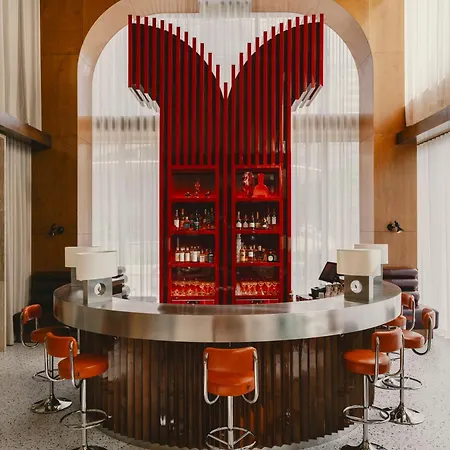 The Standard, 5*