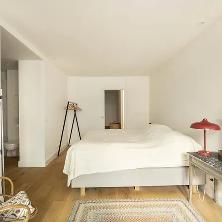 Quarto em Acomodações Particulares Cozy With Garden Bruxelas