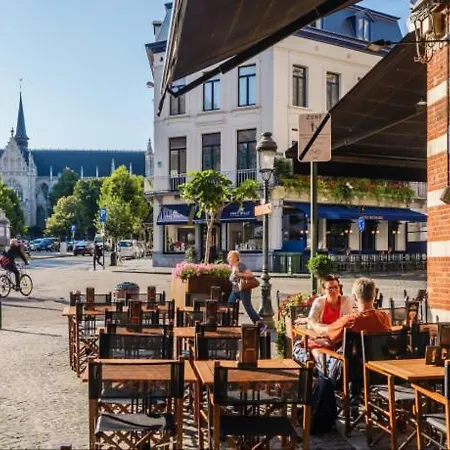 Magnificent In Sablon *