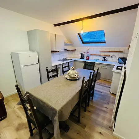 Hostel Albergue Bosquet *