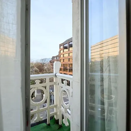 Charming 2br Near Eu In Grand Place * Brüsszel