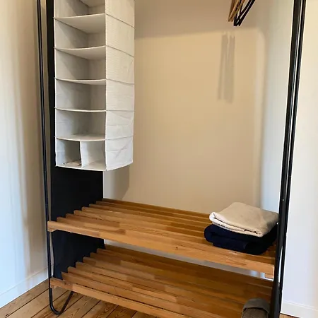 Homestay szállás Confort Lit Simple, Salle De Bain Prive Proche Du Metro Veeweyde, *