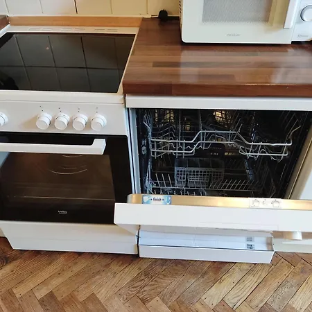 Bright 1br With Terrace Near Montgomery 아파트 브뤼셀