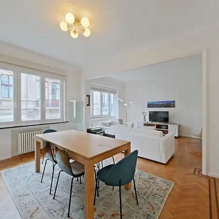 Bright 1br Flat In Saint-gilles *