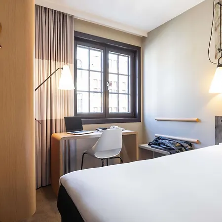 Ibis Off Grand'place Отель